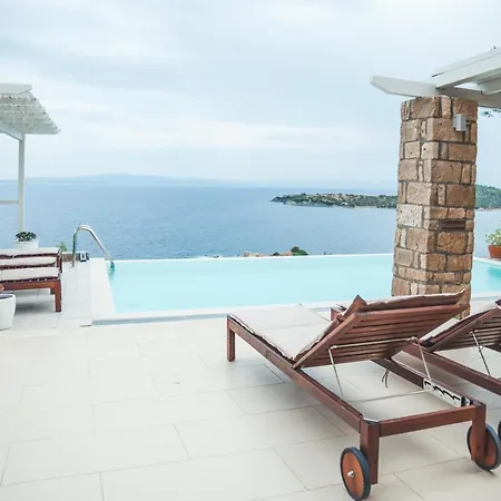 Nissi View Villa *