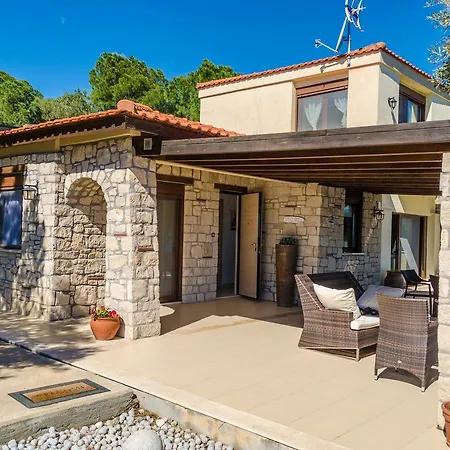 Nissi View Villa