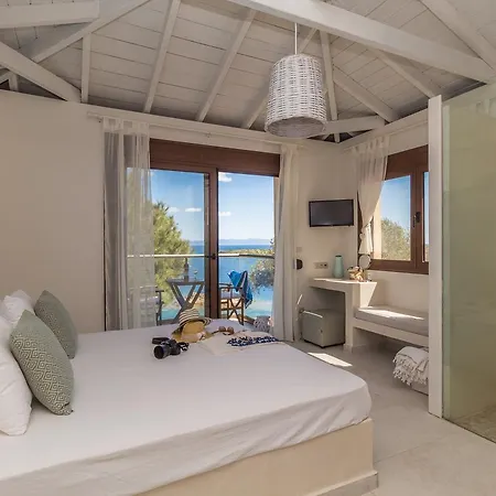 Nissi View Villa *